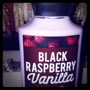 Bath & Body Works Black Raspberry Vanilla lotion